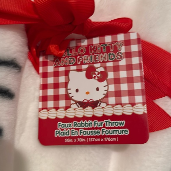 Hello kitty Christmas plush blanket - lined - Picture 4 of 4
